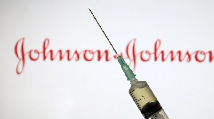 abd-de-johnson-johnson-in-covid-19-asisina-sinirlama-getirildi-1011767-5